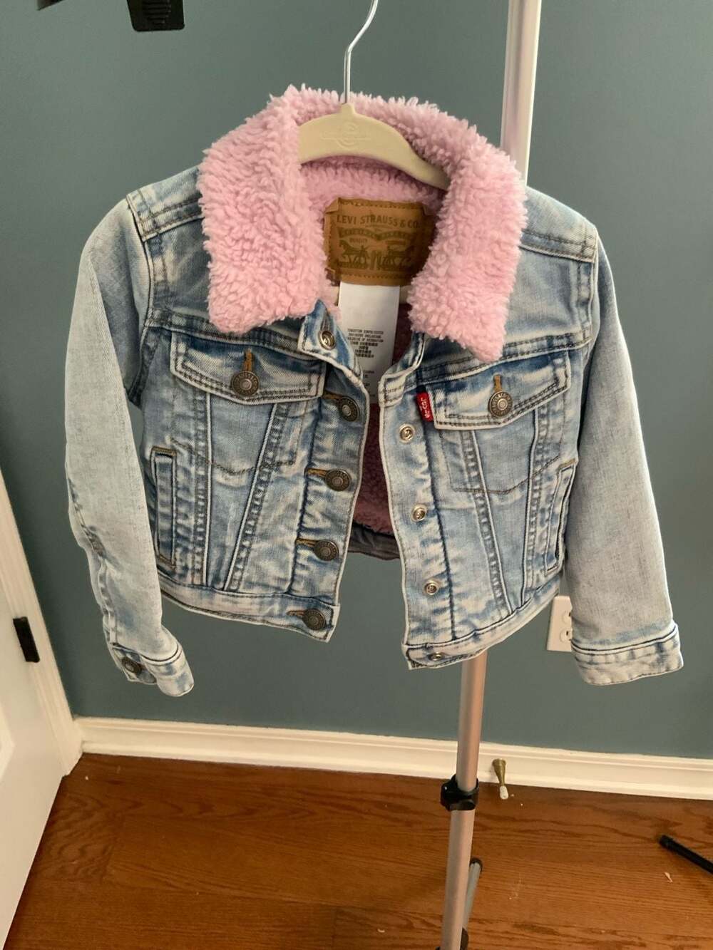 Levi Strauss & Co. Denim Trucker Jacket Size 5 Light Blue Pink Sherpa